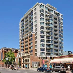 Modern 2 Bedroom Ocean Views Downtown Free Parking Victoria